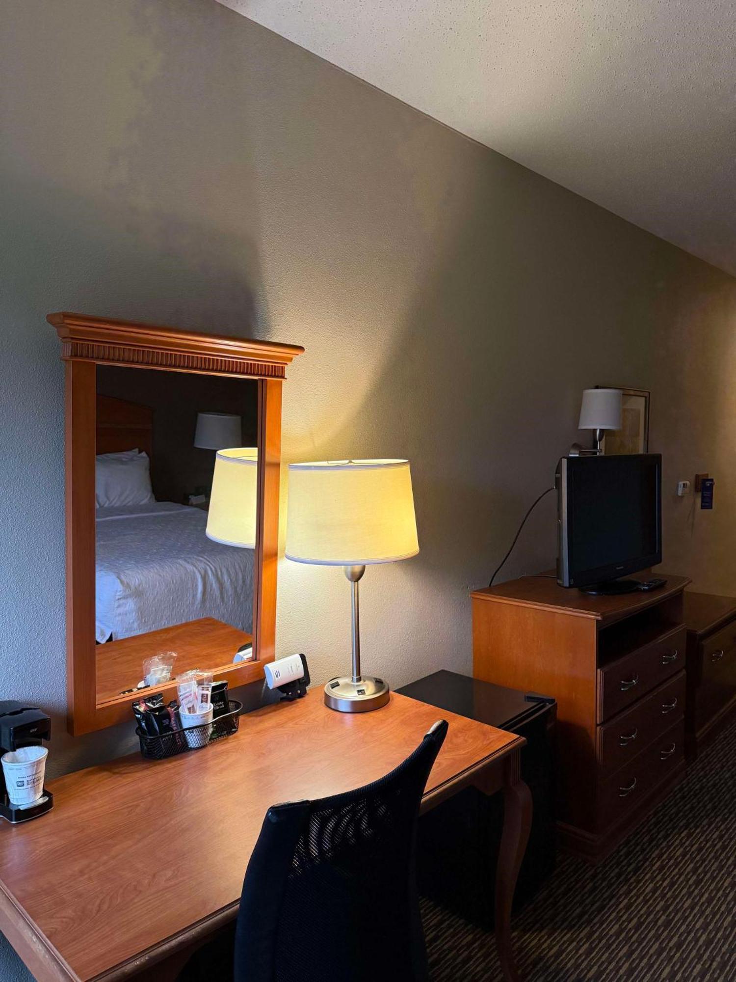 Surestay By Best Western Forsyth Decatur Exterior photo